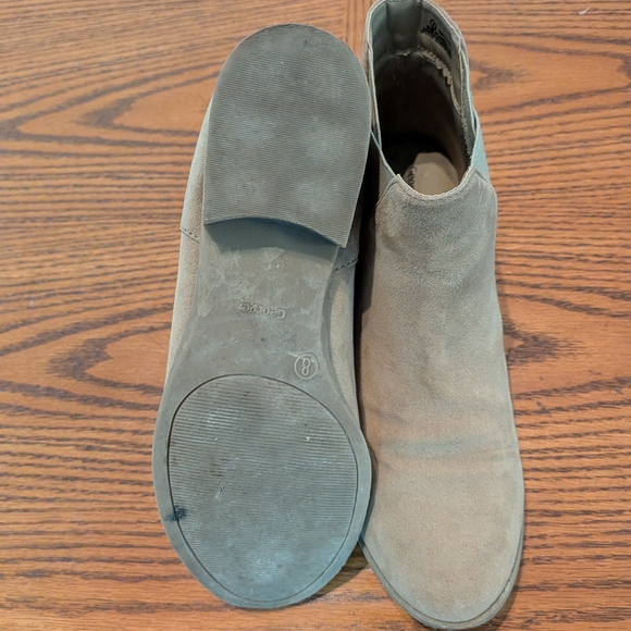 George Women's Beige Ankle Booties - Picture 3 of 7